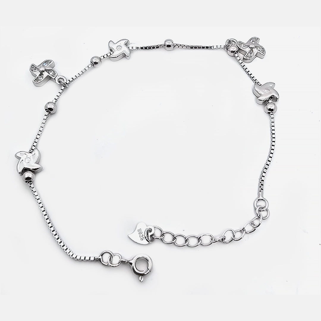 Loose Bracelet with Flower Shape American Diamnds