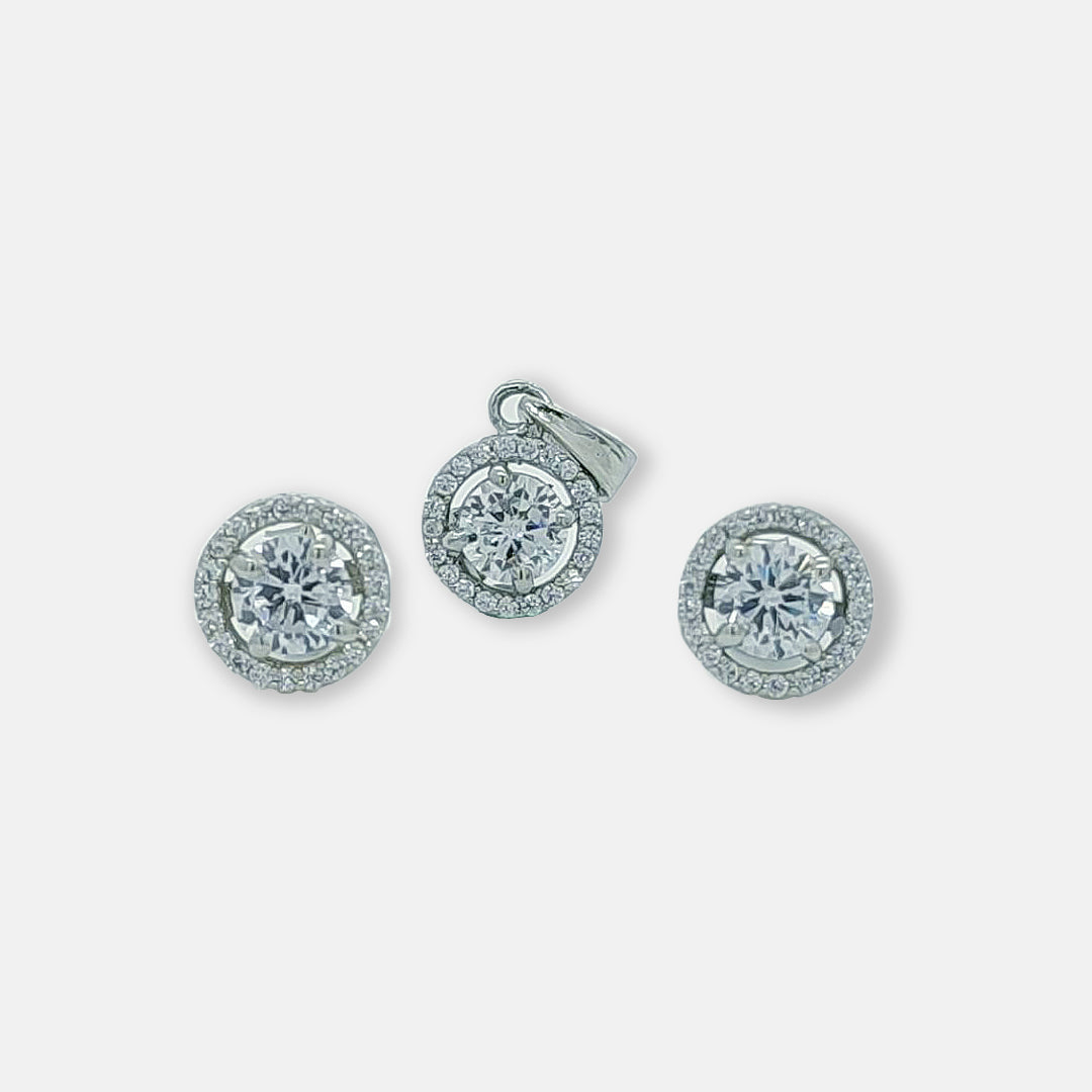 Sterling silver solitaire pendant set with pure 925 silver