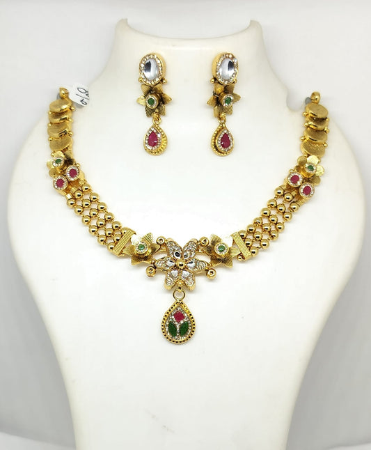 Antique necklace set